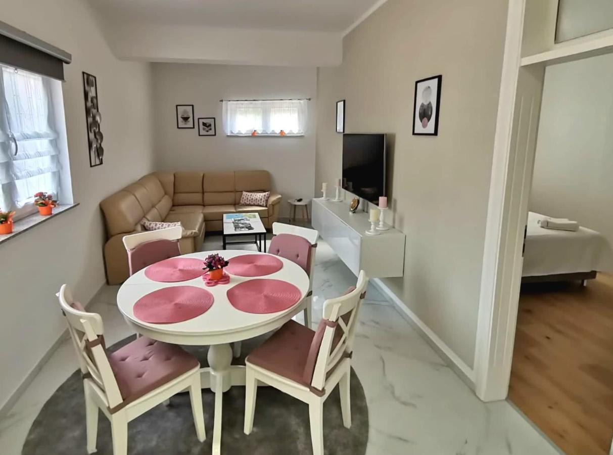 Apartment Grazia Pula Ngoại thất bức ảnh